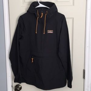 LL BEAN WOMENS PULLOVER size medium NEW